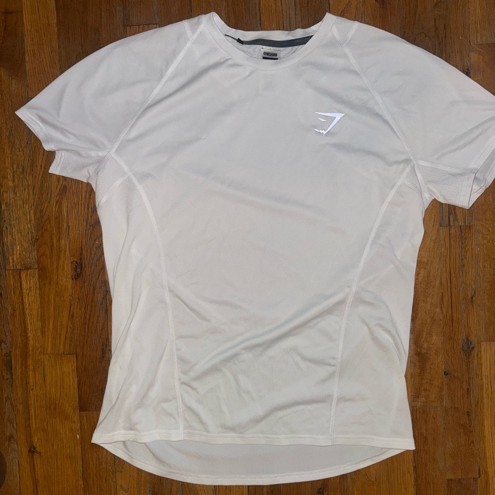 Men’s gymshark top
